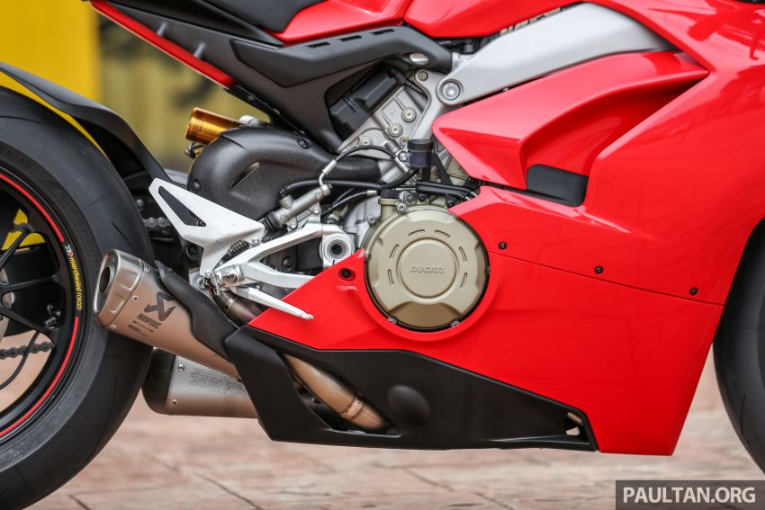 FIRST RIDE: 2018 Ducati Panigale V4 S – welcome to the new world, but is four pots better than two? 851525
