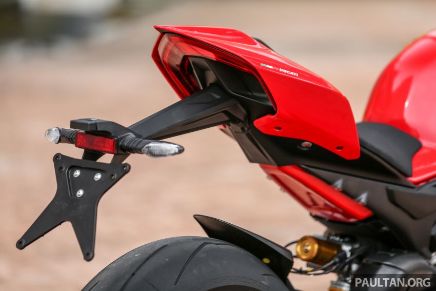 FIRST RIDE: 2018 Ducati Panigale V4 S – welcome to the new world, but is four pots better than two? 851528