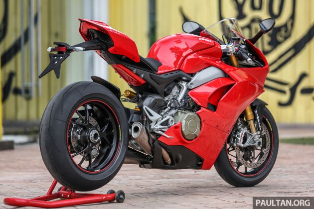 FIRST RIDE: 2018 Ducati Panigale V4 S – welcome to the new world, but is four pots better than two?