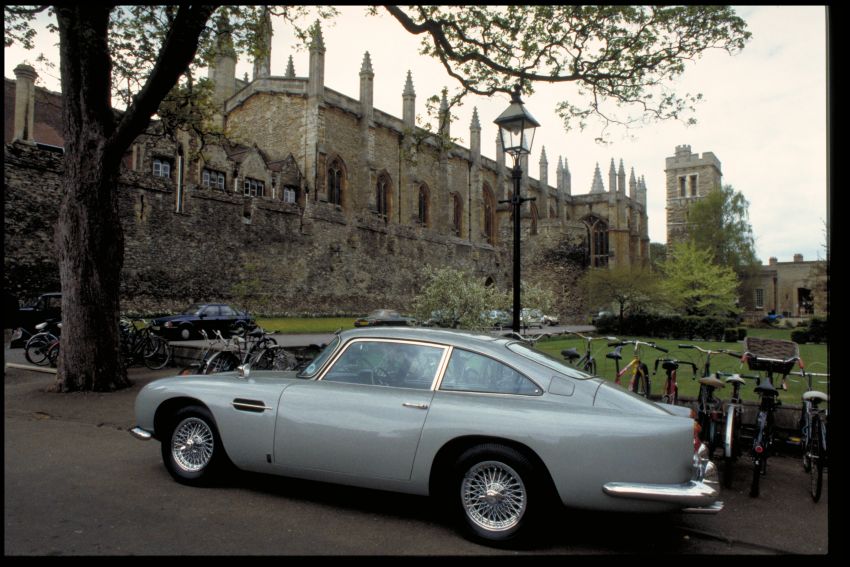 Aston Martin akan keluarkan semula 25 unit DB5 seperti dalam filem James Bond – harga RM14.45 juta 853101