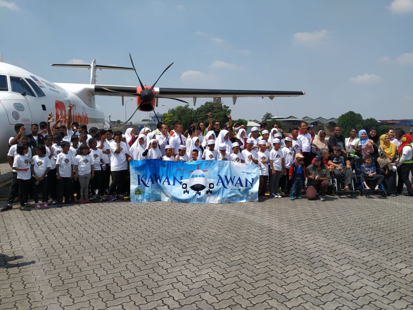 Malindo Airlines and Triumph Malaysia treat orphans to “Kawan Awan Sayap Impian” flights Image #855365