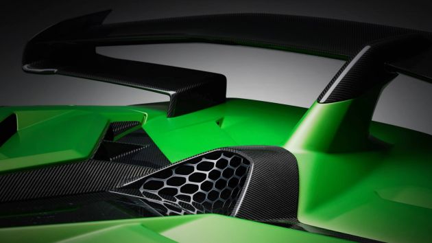 Lamborghini Aventador SVJ shows part of its ALA kit