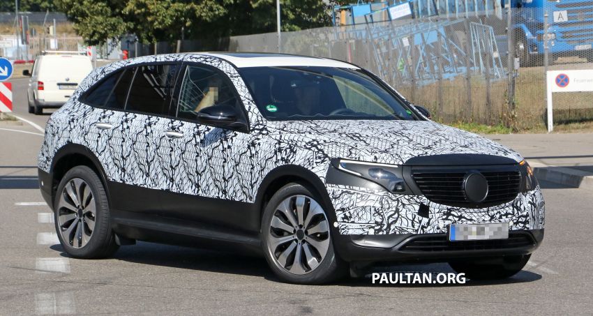 Mercedes-Benz EQC completes final round of hot weather testing, interior partially shown in spyshots 852910