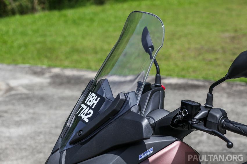 REVIEW: 2018 Yamaha XMax 250 – scooterific fun 853634