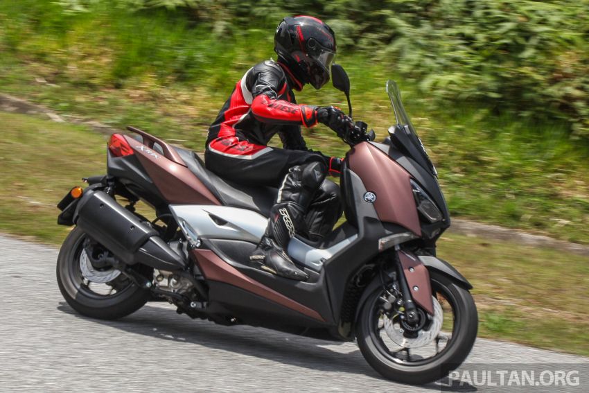 REVIEW: 2018 Yamaha XMax 250 – scooterific fun 853696