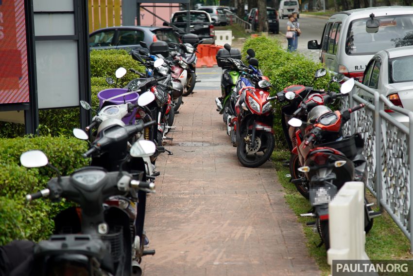 Subang Jaya cracks down on illegally parked bikes 847564