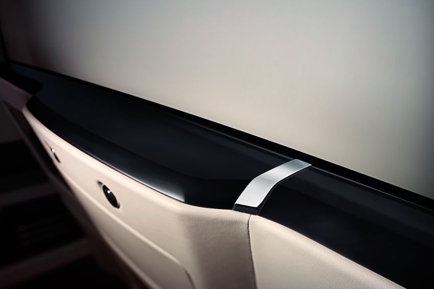 Rolls-Royce introduces Privacy Suite for the Extended Wheelbase Phantom – it’s a soundproof rear cabin! 857176