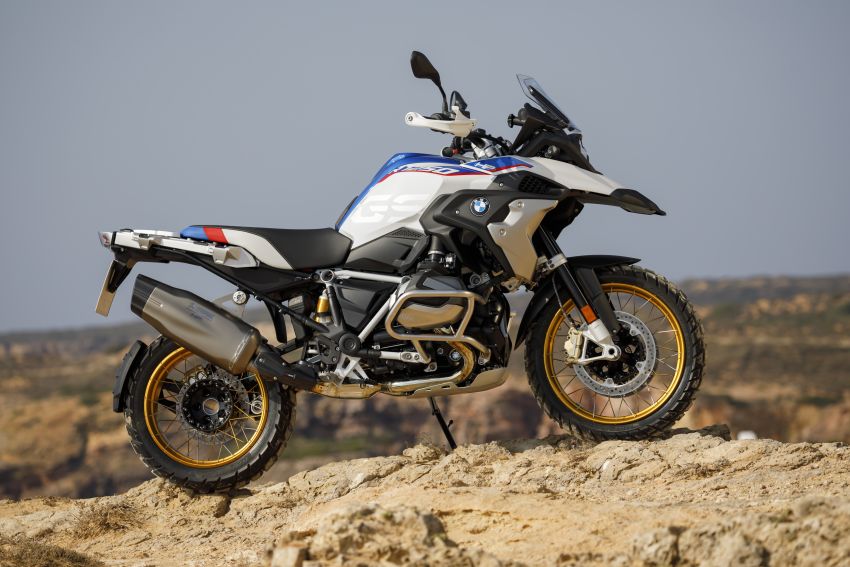 2019 BMW Motorrad R 1250 GS and R 1250 RT shown 861983