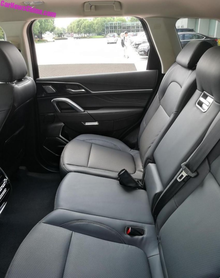 Zotye T900 –  Range Rover Sport ‘copy ori’  dengan papan pemuka seperti Mercedes-Benz dari China 857907