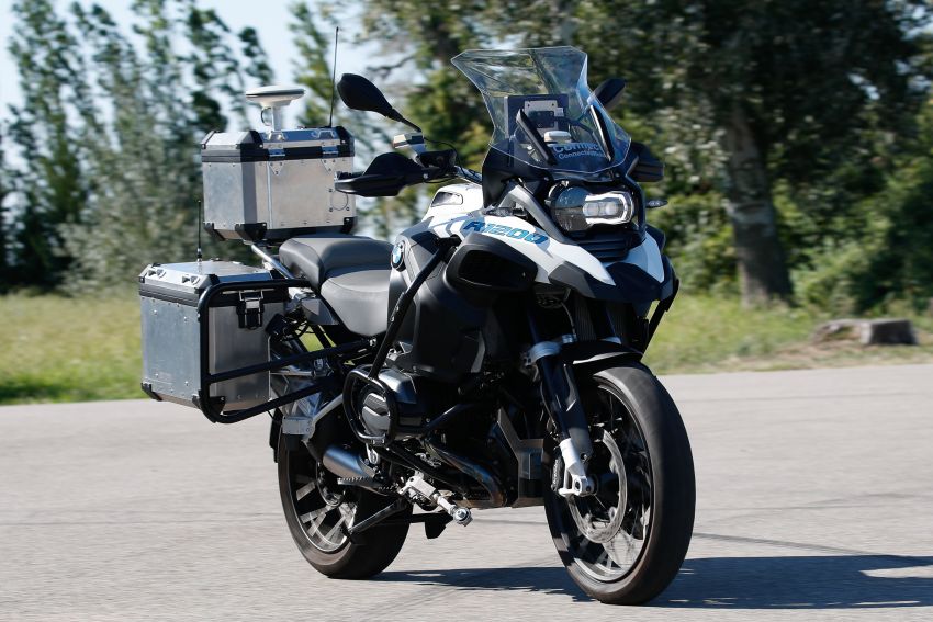 BMW tunjukkan R1200GS autonomous serta pelbagai teknologi terkini lain untuk motosikal di Perancis 860296