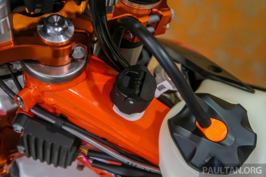 KTM Malaysia lancar model offroad tahun 2019 – pilihan enjin 250 hingga 450 cc, empat strok/dua strok 865169