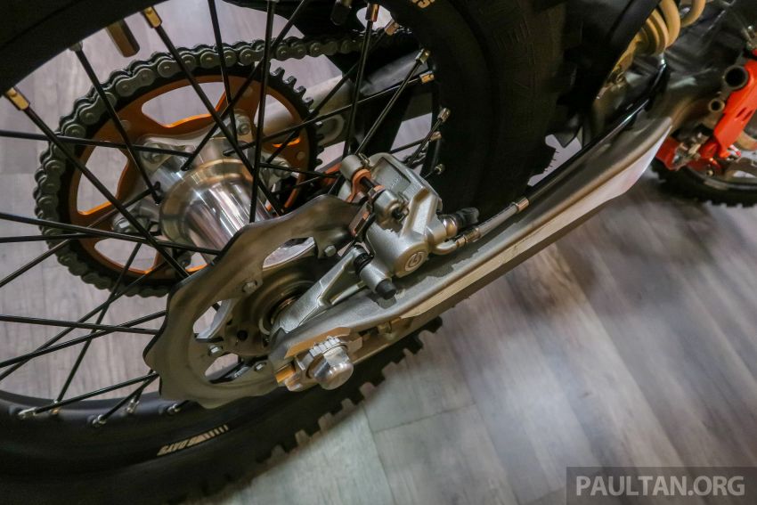 KTM Malaysia lancar model offroad tahun 2019 – pilihan enjin 250 hingga 450 cc, empat strok/dua strok 865181