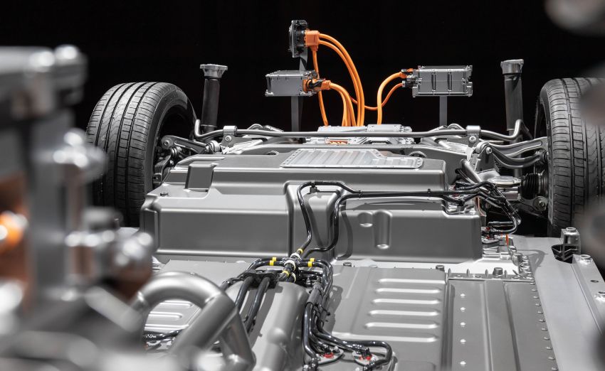 Mercedes-Benz EQC 2019 diperkenalkan – kuasa 300 kW/765 Nm, pengecasan penuh mampu capai 450 km 858280