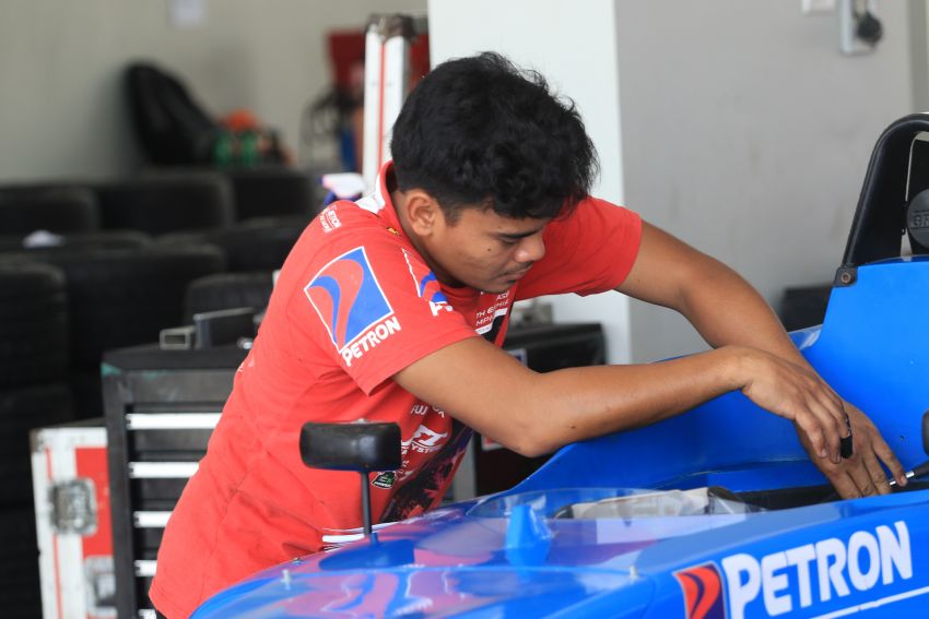 “Formula 4 SEA Fueled by Petron” – Ghiretti ungguli saingan di India; Muizz menang perlumbaan ketiga 857951