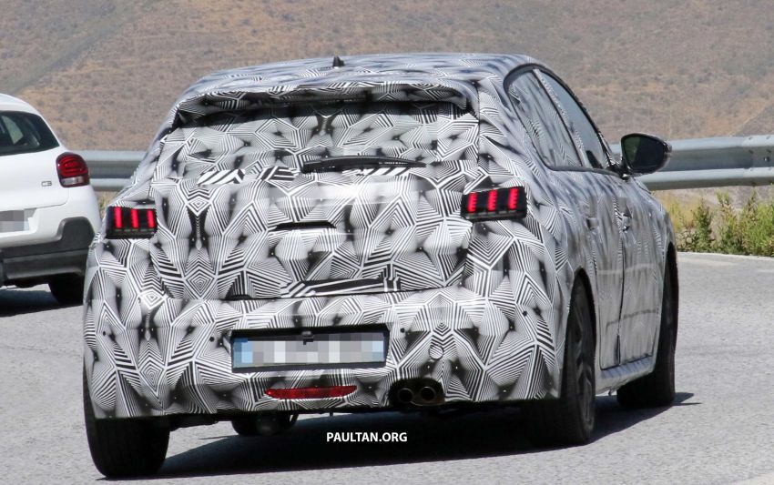 SPYSHOTS: Next Peugeot 208 hatch spotted testing 857835