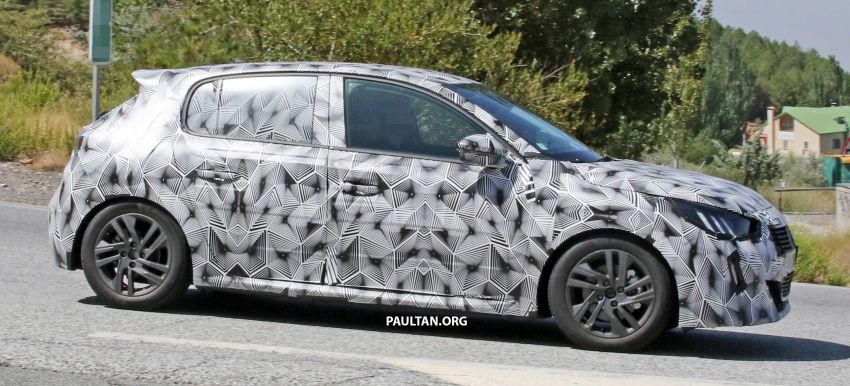 SPYSHOTS: Next Peugeot 208 hatch spotted testing 857826