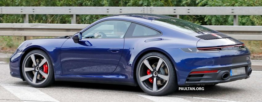 SPYSHOTS: 992-generation Porsche 911 uncovered 857070