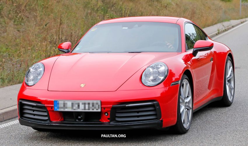 SPYSHOTS: 992-generation Porsche 911 uncovered 857048