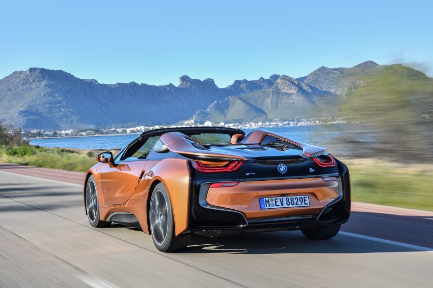 BMW i8 Roadster dilancarkan di Malaysia – RM1.5 juta 861589