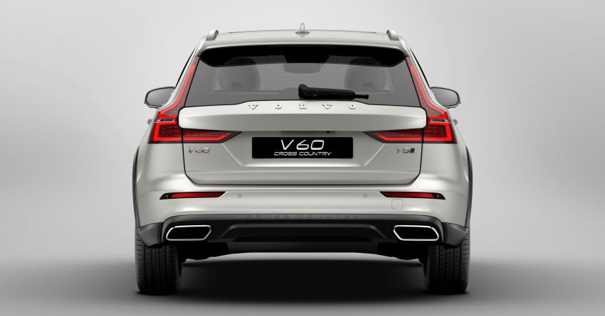 Volvo V60 Cross Country didedahkan secara rasmi- wagon keluarga ‘rentas desa’ generasi baharu 864997