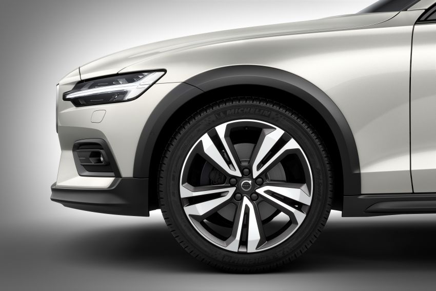 New Volvo V60 Cross Country debuts – off-road wagon 864907
