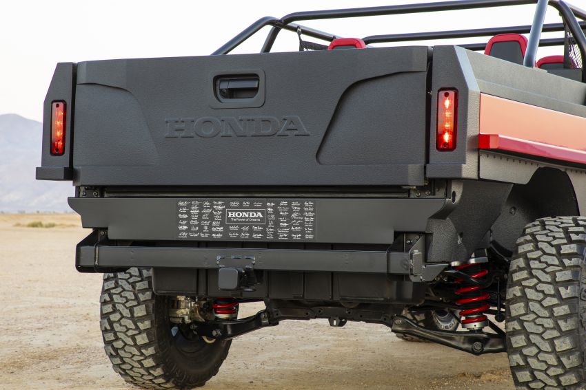 Honda Rugged Open Air Vehicle concept debuts at SEMA – an edgy mix of the Ridgeline and Pioneer 1000 881098