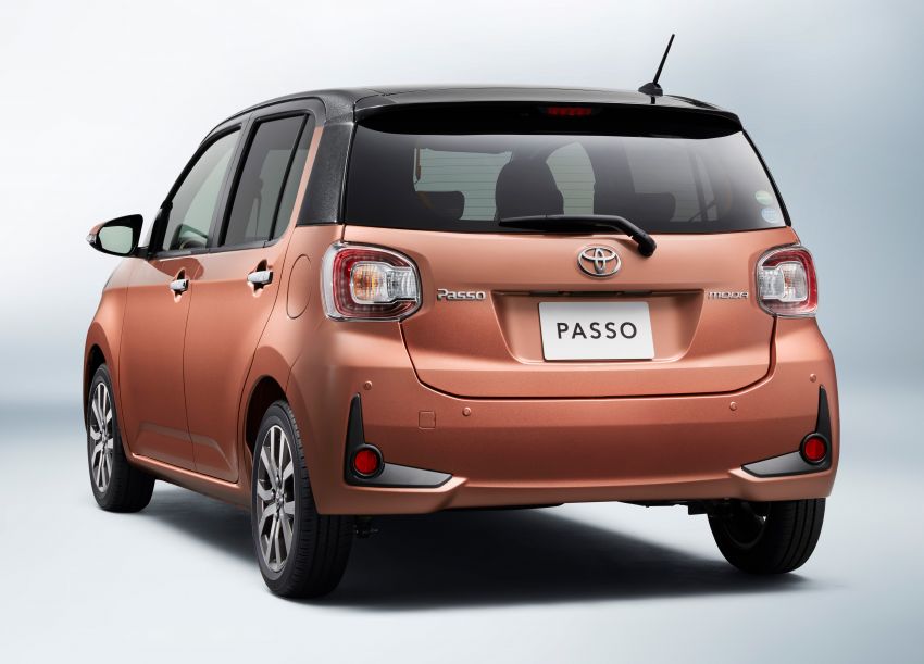 Toyota Passo facelift gets enormous new front grille 873598