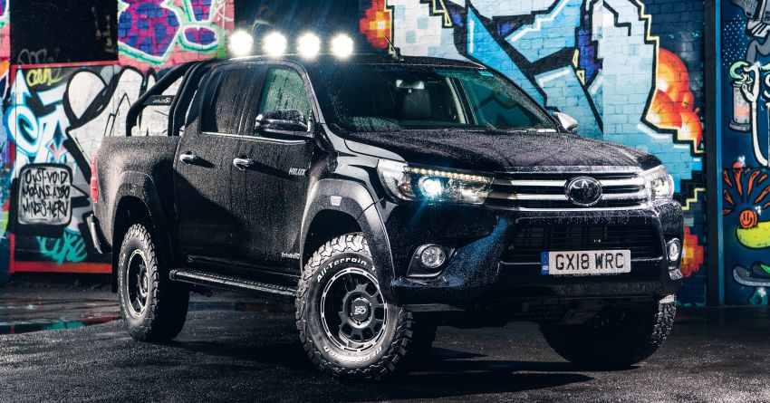 Toyota Hilux Invincible 50 – rai ulangtahun ke-50 tahun Hilux, dibina hanya 50 unit, untuk pasaran UK sahaja 876807