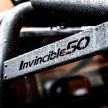 Toyota Hilux Invincible 50 – rai ulangtahun ke-50 tahun Hilux, dibina hanya 50 unit, untuk pasaran UK sahaja