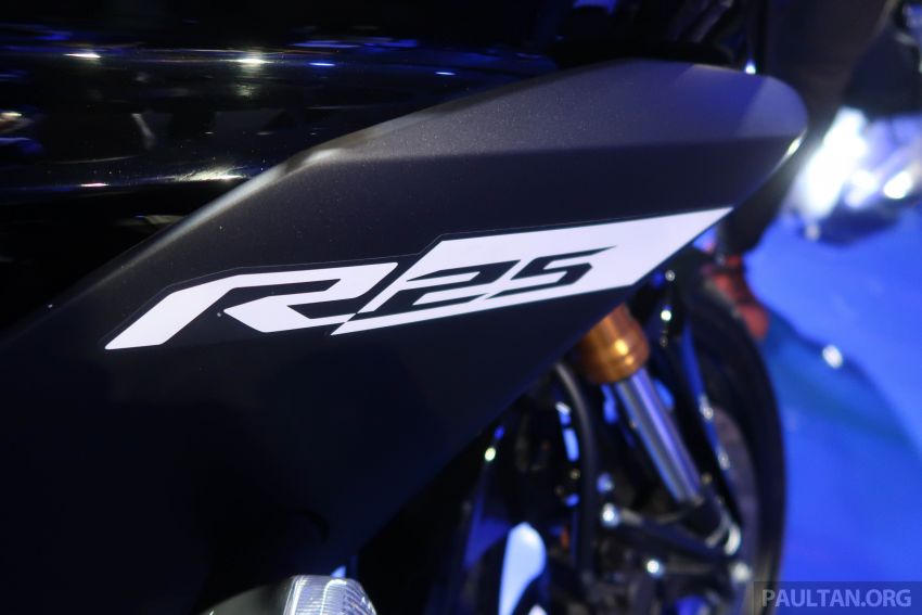 Yamaha R25 baru dilancar di Indonesia – lebih sporty 872619