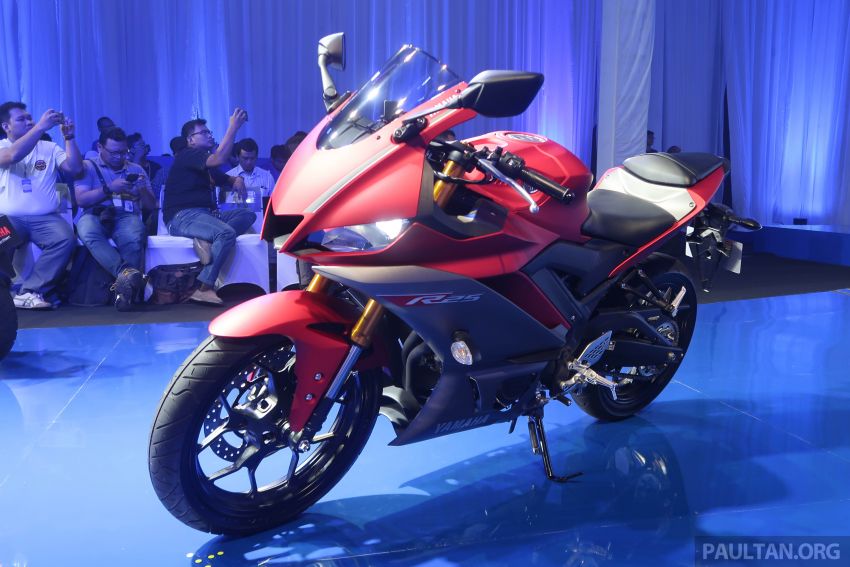 2019 Yamaha YZF-R25 world premiere – 8 km/h faster 872163