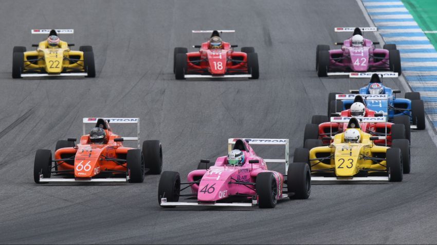 Formula 4 SEA – Ghiretti menang lima daripada enam perlumbaan di Thailand, pelumba M’sia naik podium 881307