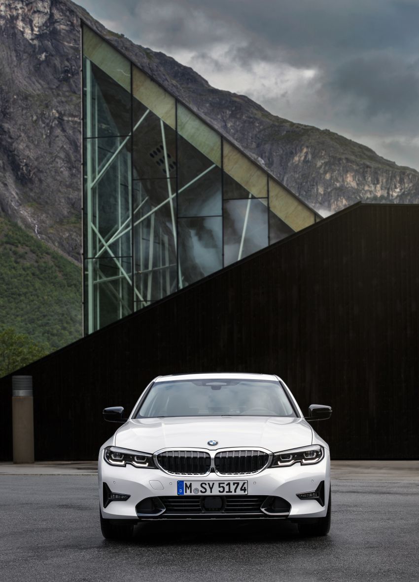 BMW 3 Series G20 didedah secara rasmi – 55 kg lebih ringan dengan enjin, suspensi dan teknologi baharu 868163