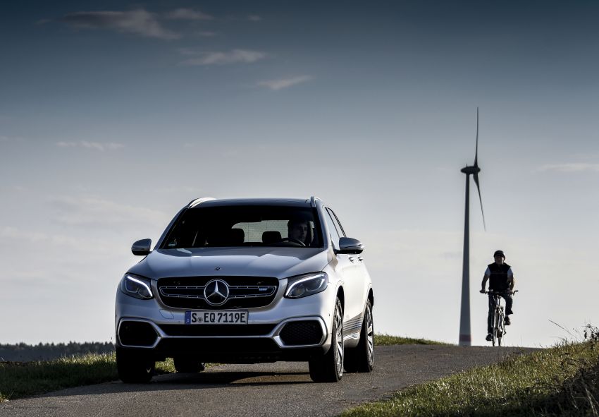 Mercedes-Benz GLC F-Cell – production plug-in hybrid hydrogen SUV debuts with 208 hp, 478 km total range 873706