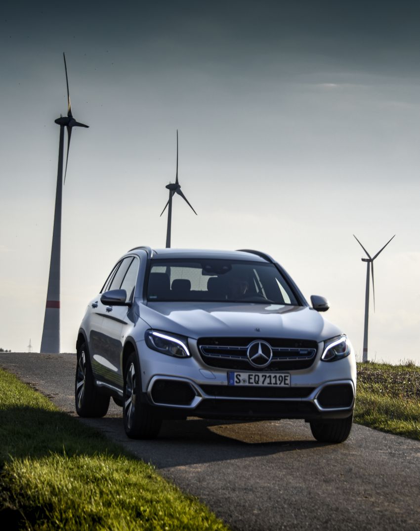 Mercedes-Benz GLC F-Cell – production plug-in hybrid hydrogen SUV debuts with 208 hp, 478 km total range 873707