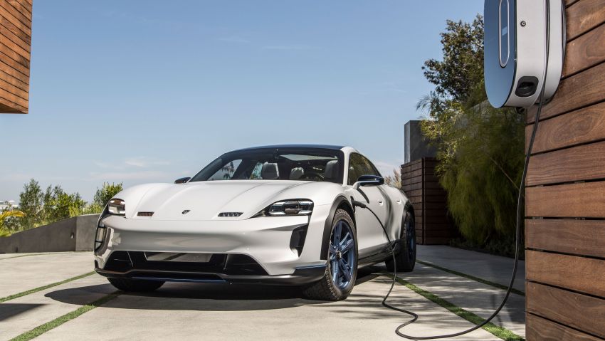 Porsche Mission E Cross Turismo – production confirmed for all-electric jacked-up Taycan wagon 875979