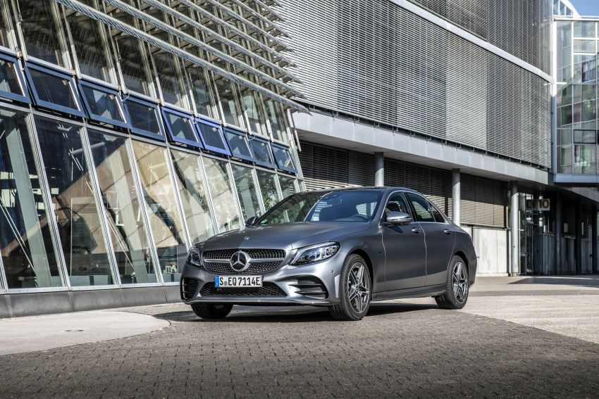 W205 Mercedes-Benz C300de revealed – 306 PS diesel plug-in hybrid; 1.4 l/100 km; 57 km all-electric range 872058