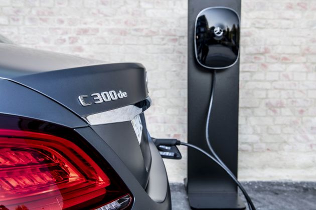 Mercedes-Benz C300de W205 – plug-in hybrid diesel