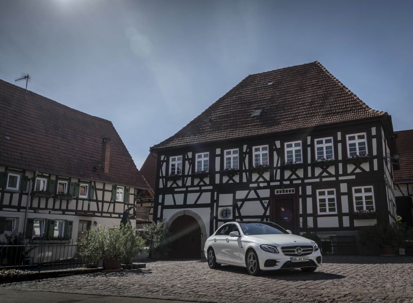 Mercedes-Benz E300e, E300de W213 diperkenalkan – model plug-in hybrid baharu; 320 PS, 1.6 l/100 km 872379