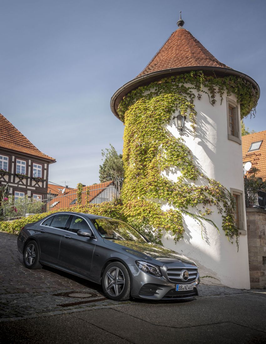 Mercedes-Benz E300e, E300de W213 diperkenalkan – model plug-in hybrid baharu; 320 PS, 1.6 l/100 km 872344