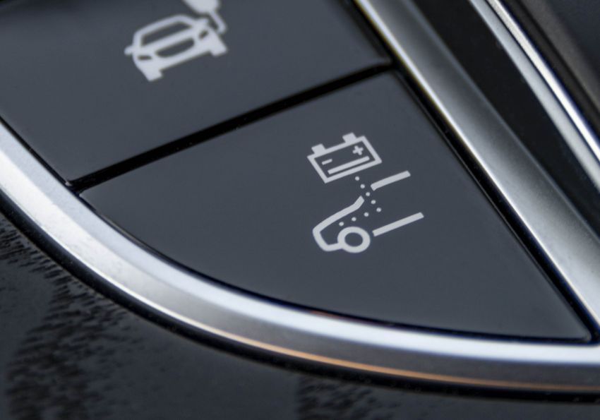 Mercedes-Benz E300e, E300de W213 diperkenalkan – model plug-in hybrid baharu; 320 PS, 1.6 l/100 km 872356