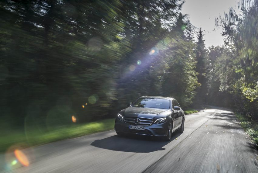 Mercedes-Benz E300e, E300de W213 diperkenalkan – model plug-in hybrid baharu; 320 PS, 1.6 l/100 km 872325