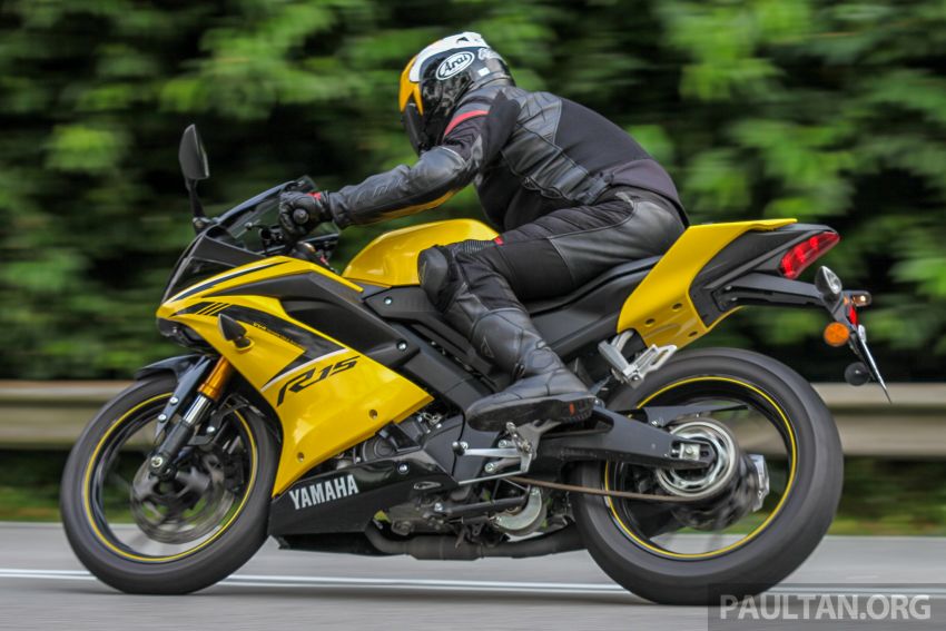 REVIEW: 2019 Yamaha YZF-R15 – lots of fun for RM12k 880853