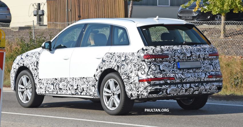 SPIED: Audi Q7 facelift spotted – to get new Q8 face? 887620