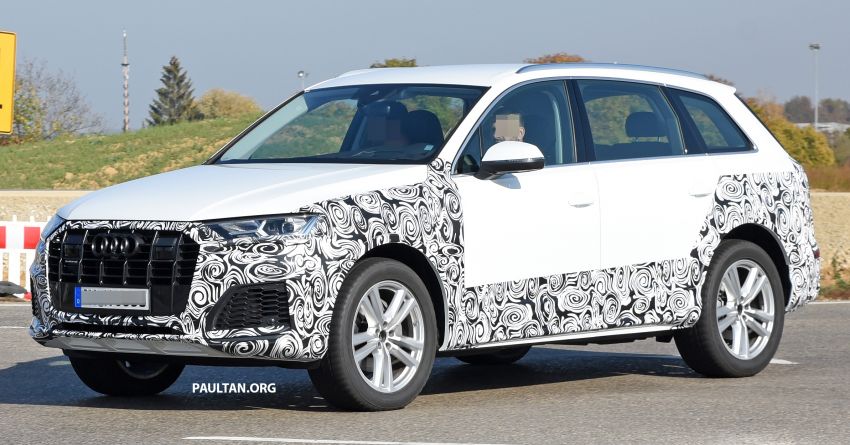SPIED: Audi Q7 facelift spotted – to get new Q8 face? 887614