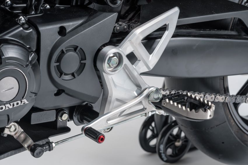 Honda reveals CB125X and CB125M concept bikes 889740