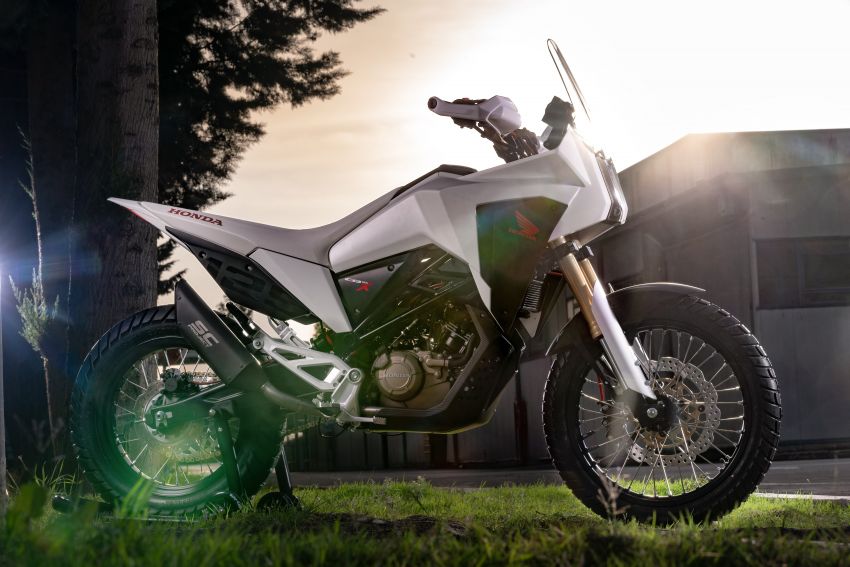 Honda reveals CB125X and CB125M concept bikes 889760