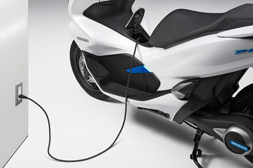 Honda starts lease sales of Honda PCX Electric scooter in Japan, South-East Asia next on the market 896237