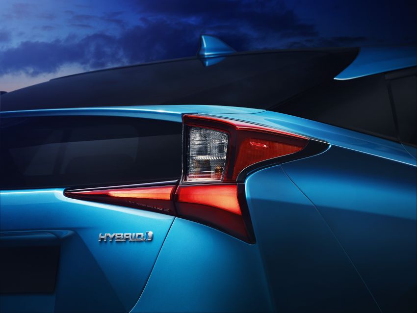 2019 Toyota Prius facelift gets electric AWD system 895786