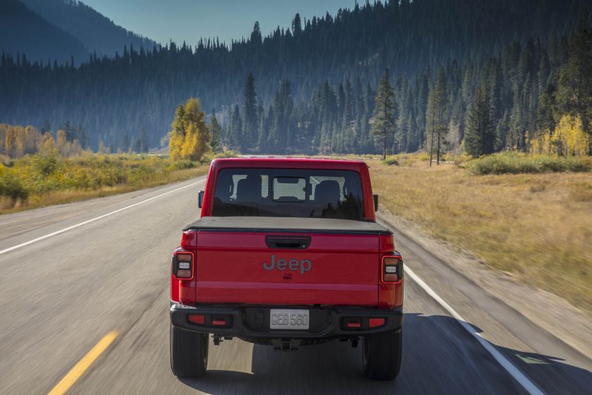 2020 Jeep Gladiator debuts in LA – best of both worlds 897294